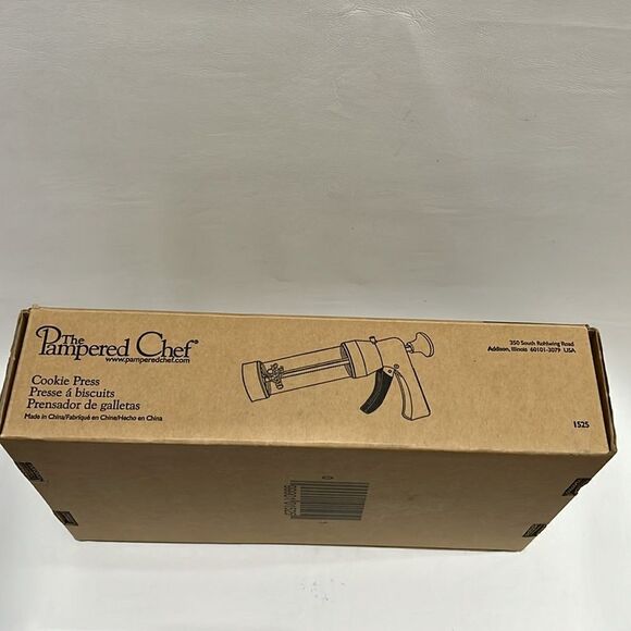 The Pampered Chef Cookie Press with 16 Decorative Discs #1525 Holiday Baking - Picture 3 of 5